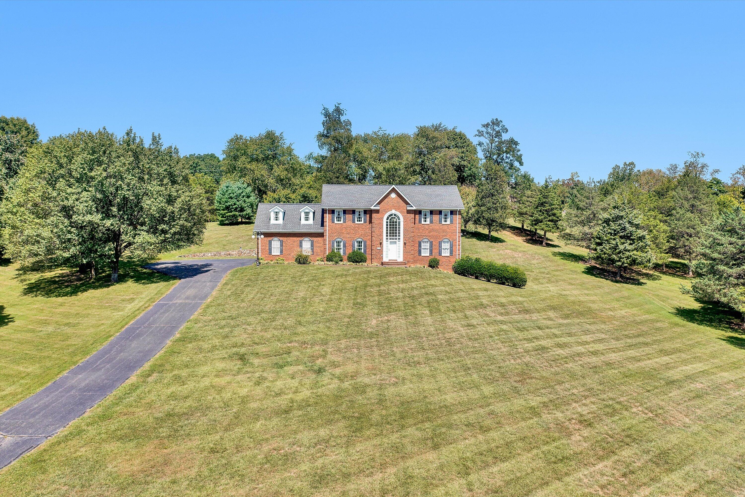2314 Etzler Road Troutville, VA 24175 - Photo 3 of 56 04-082220240144
