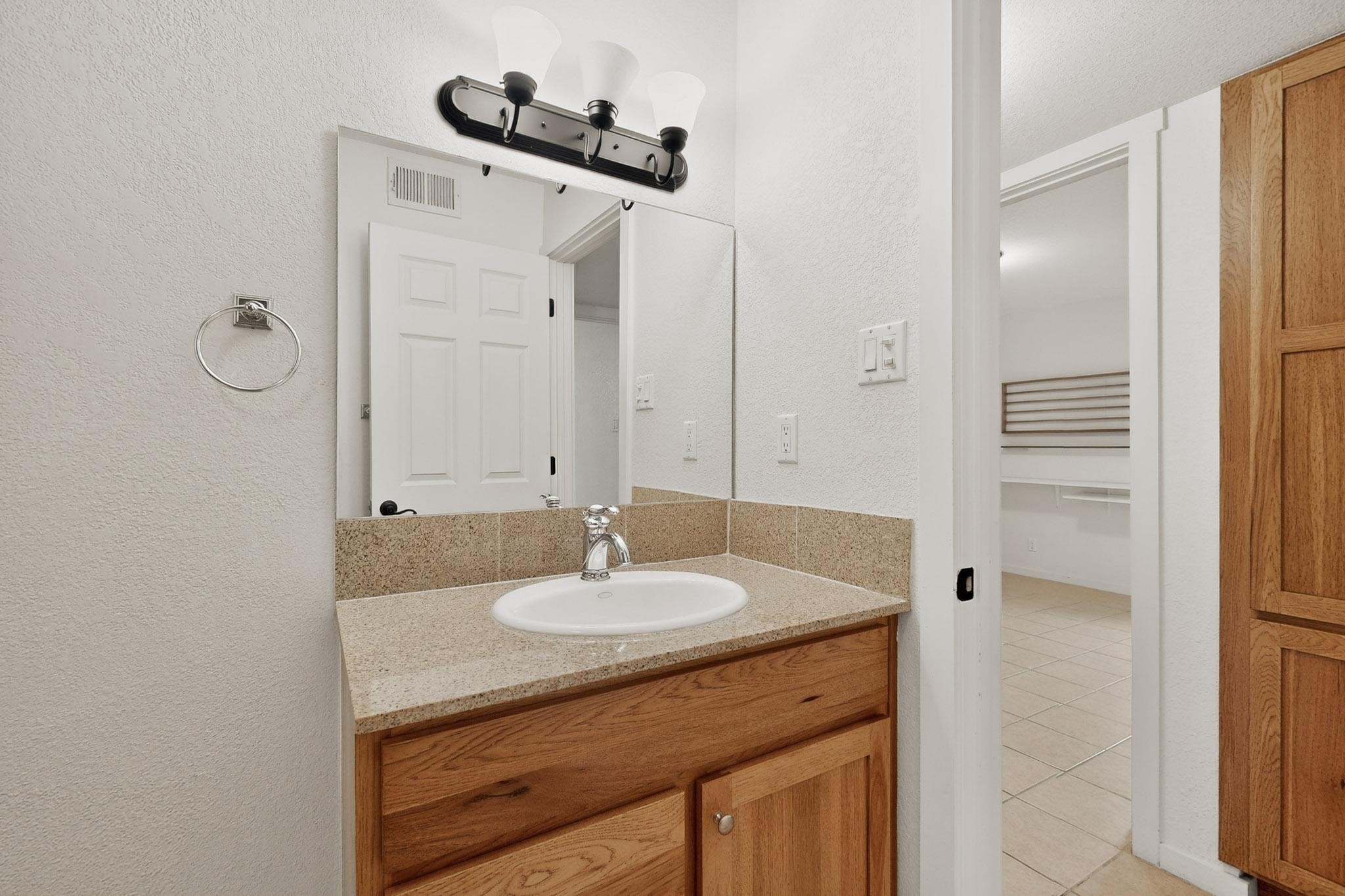 601 West San Mateo Road, Unit 27 Santa Fe, NM 87505 - Photo 13 of 27