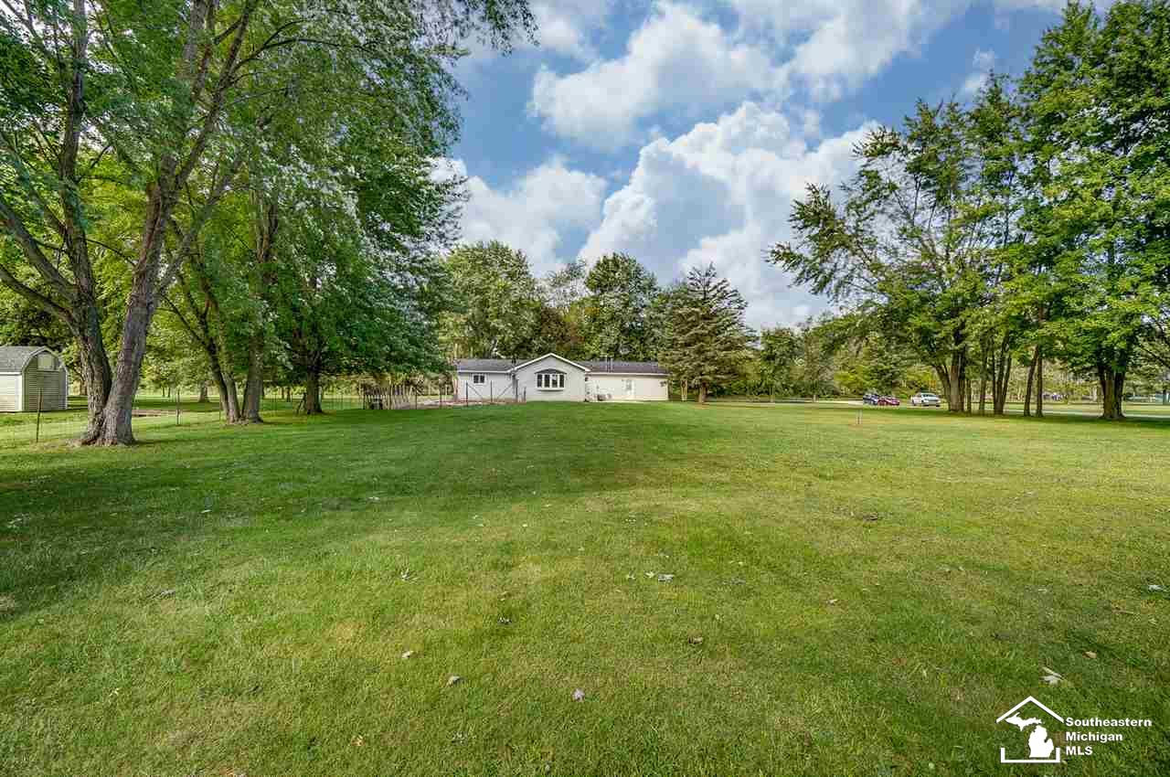 13740 Martinsville Road Carleton, MI 48117 - Photo 31 of 37 50023466-30.JPG