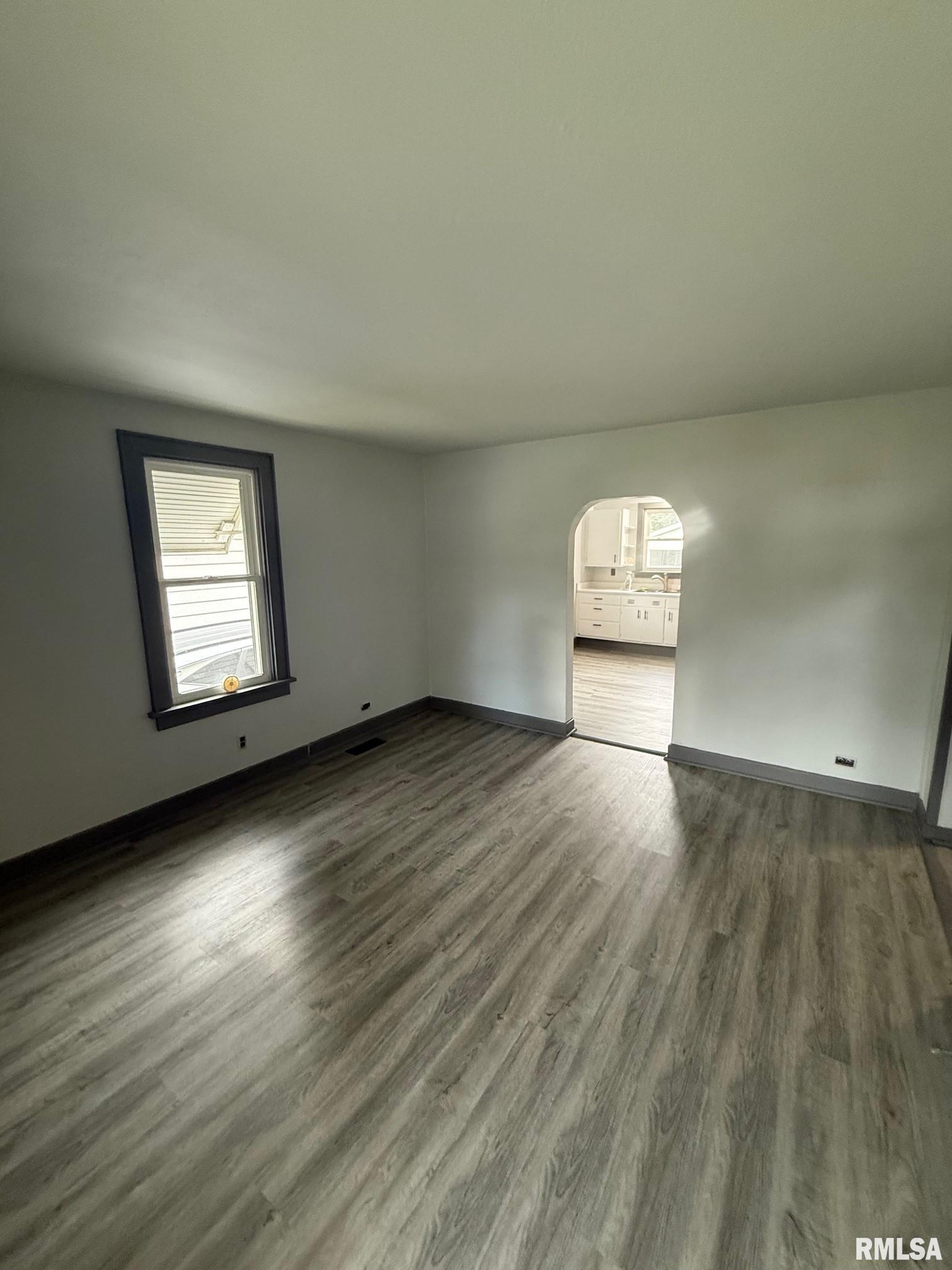 1637 Melrose Street Springfield, IL 62703 - Photo 3 of 16