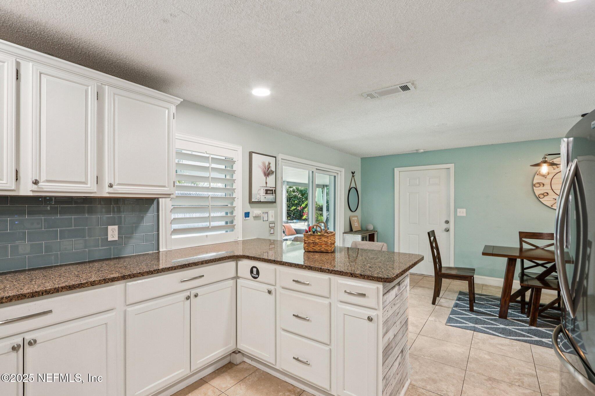 409 Seventeenth Street St. Augustine, FL 32084 - Photo 16 of 42 Kitchen