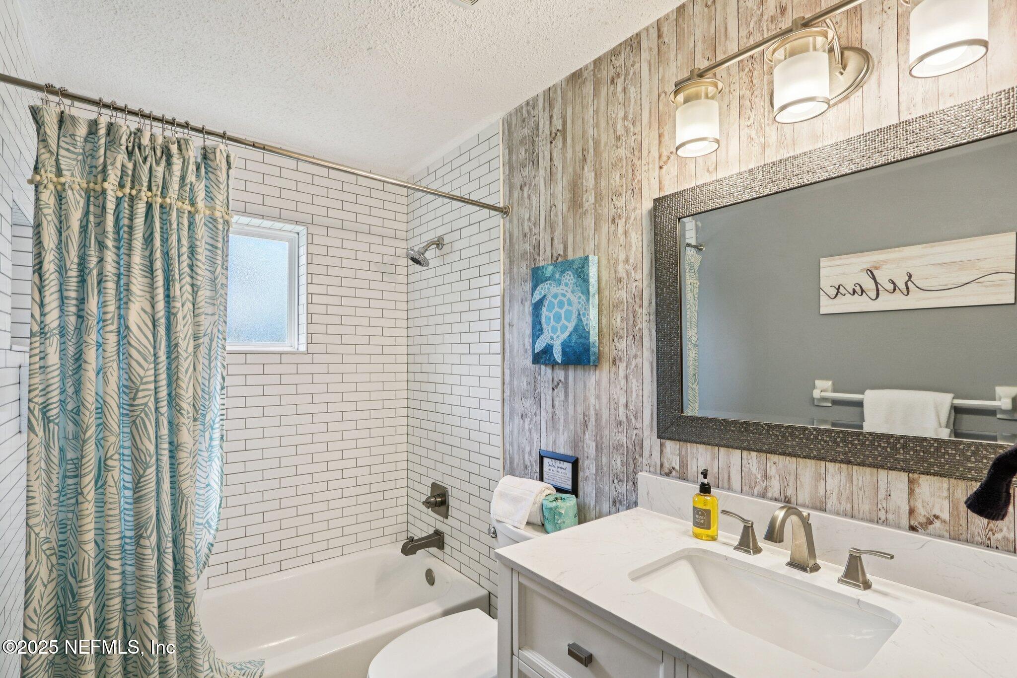 409 Seventeenth Street St. Augustine, FL 32084 - Photo 23 of 42 Bathroom one