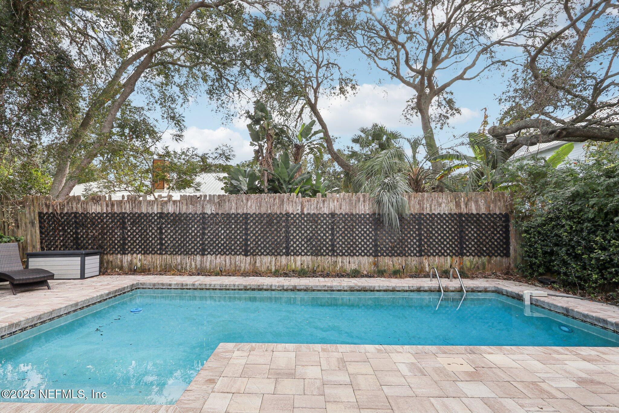 409 Seventeenth Street St. Augustine, FL 32084 - Photo 36 of 42 a view of backyard with green space