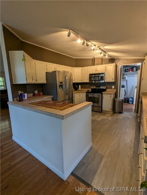 5629 East Mann Road Pekin, IN 47165 - Photo 15 of 43 Gallery Image 15