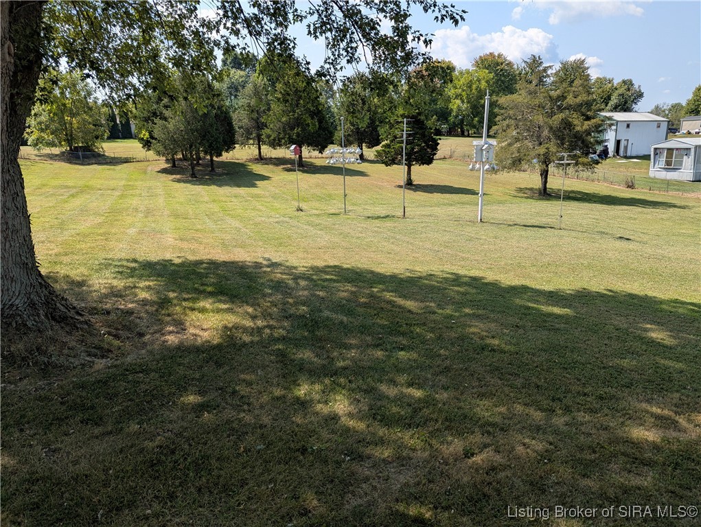 5629 East Mann Road Pekin, IN 47165 - Photo 10 of 43 Gallery Image 10