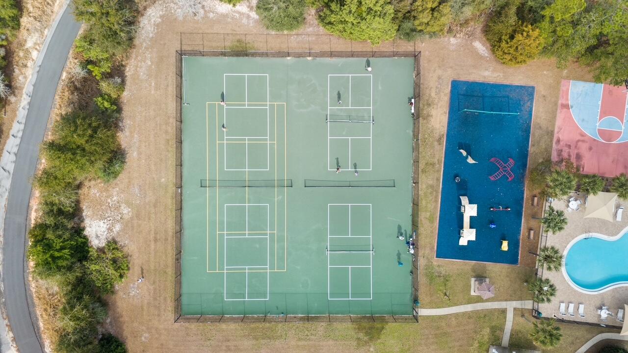 20 West B Club Freeport, FL 32439 - Photo 4 of 5 tennis and playground