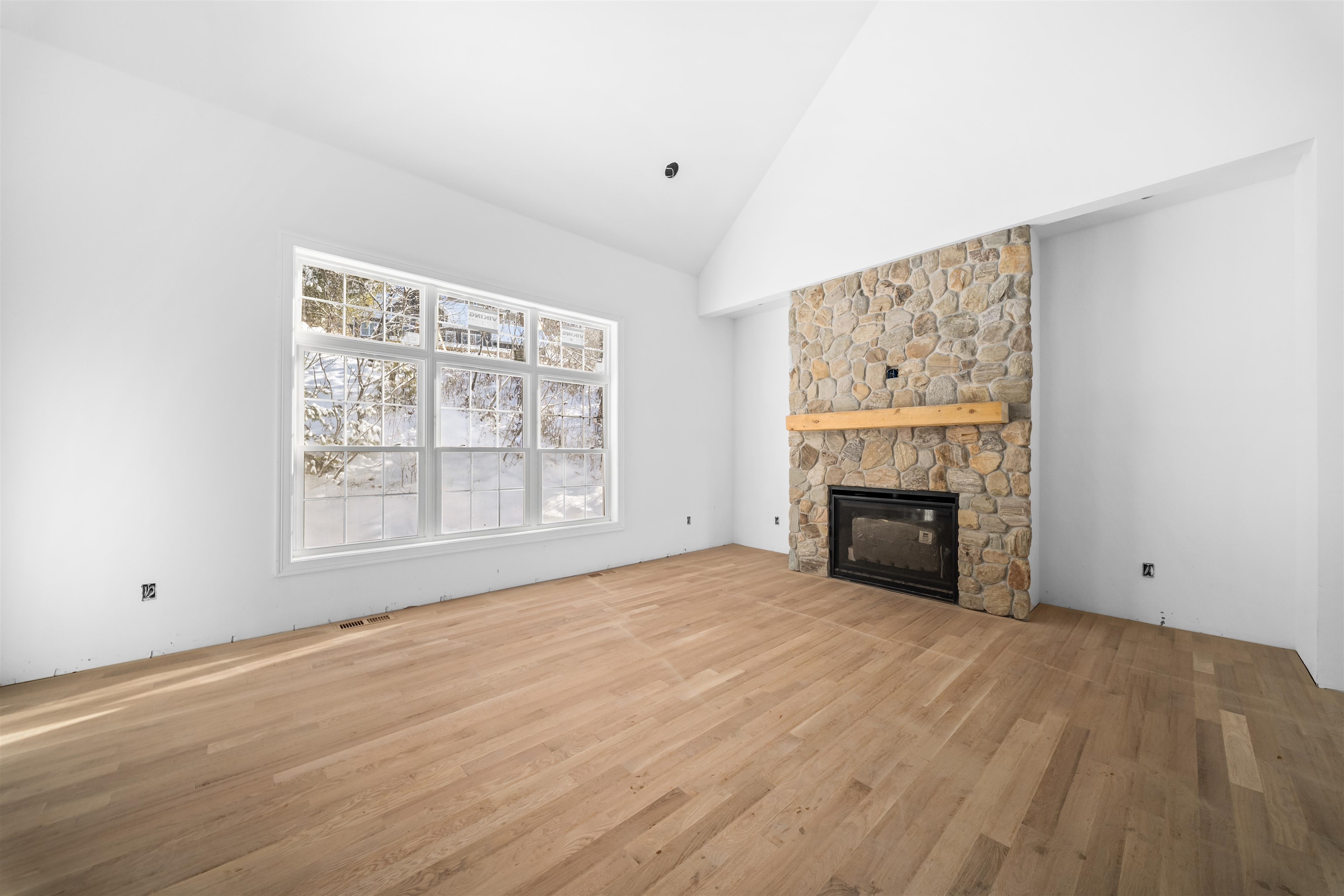 17 Rising Ridge Road, Unit 3 Campton, NH 03223 - Photo 5 of 34