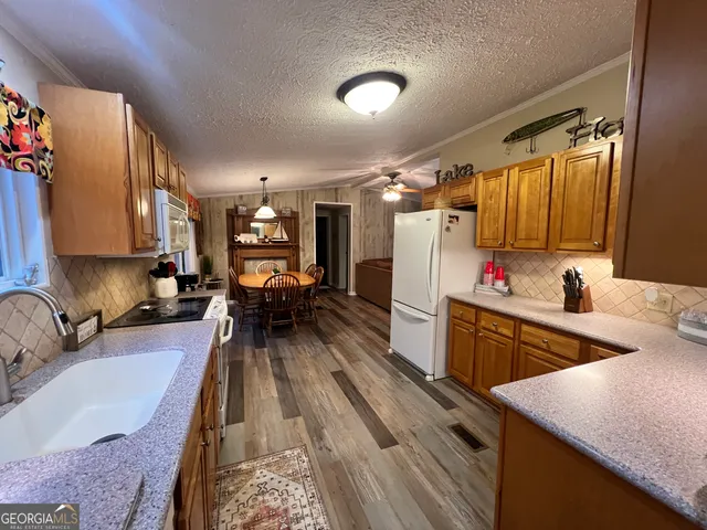 $589,500 | 64 Bay Point, Sparta, GA 31087