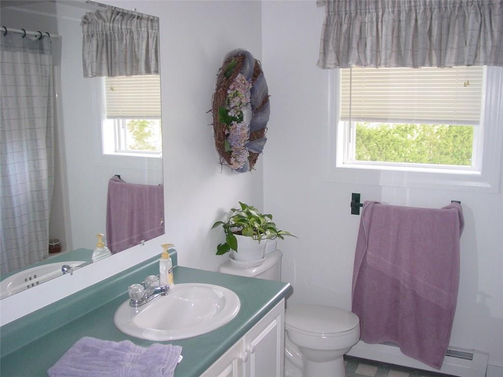 4 Oak Street Cumberland Center, ME 04021 - Photo 9 of 17 Photo