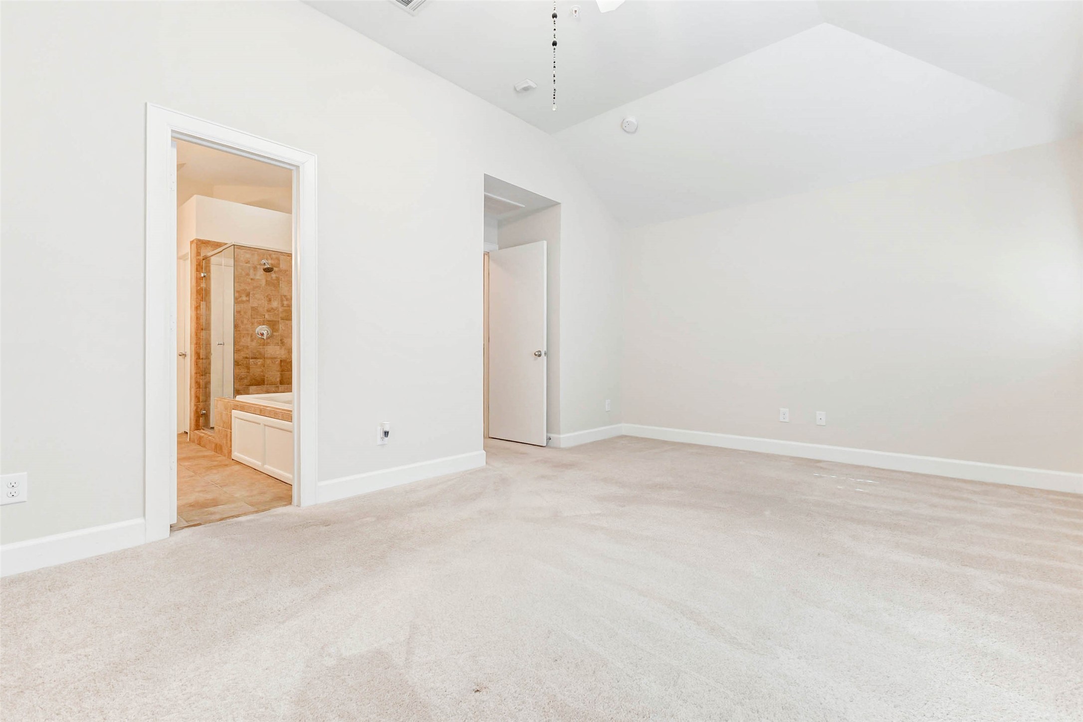 5941 South Loop E Freeway, Unit 1401 Houston, TX 77033 - Photo 23 of 38