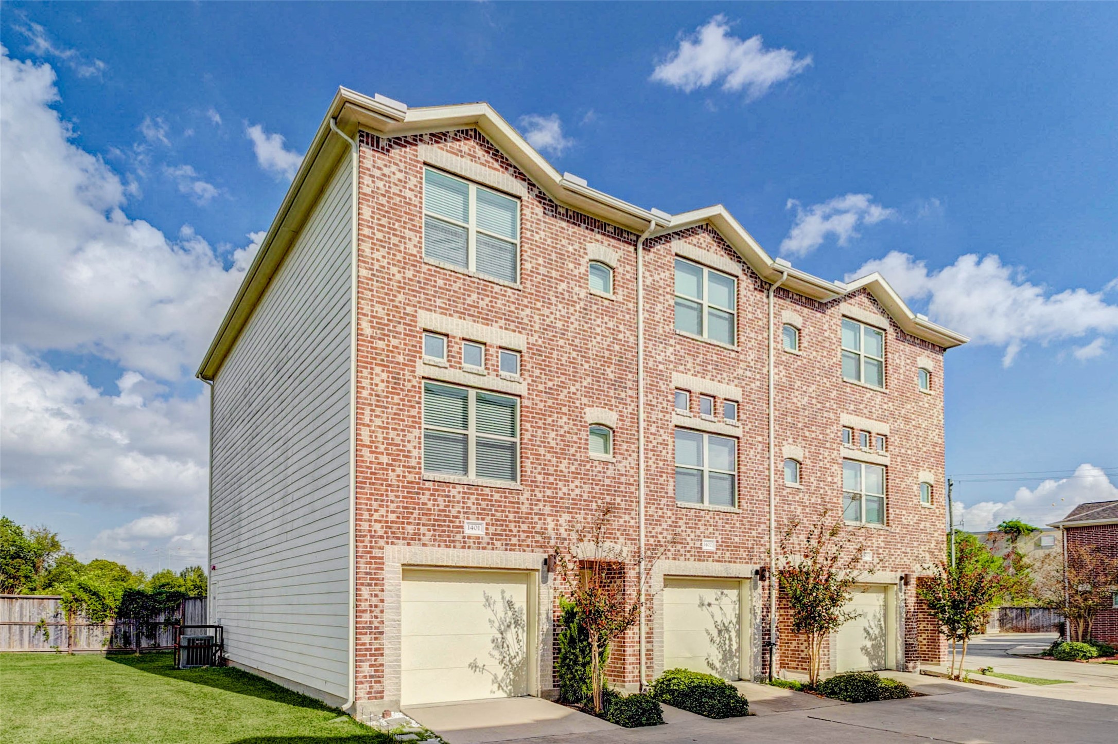 5941 South Loop E Freeway, Unit 1401 Houston, TX 77033 - Photo 33 of 38