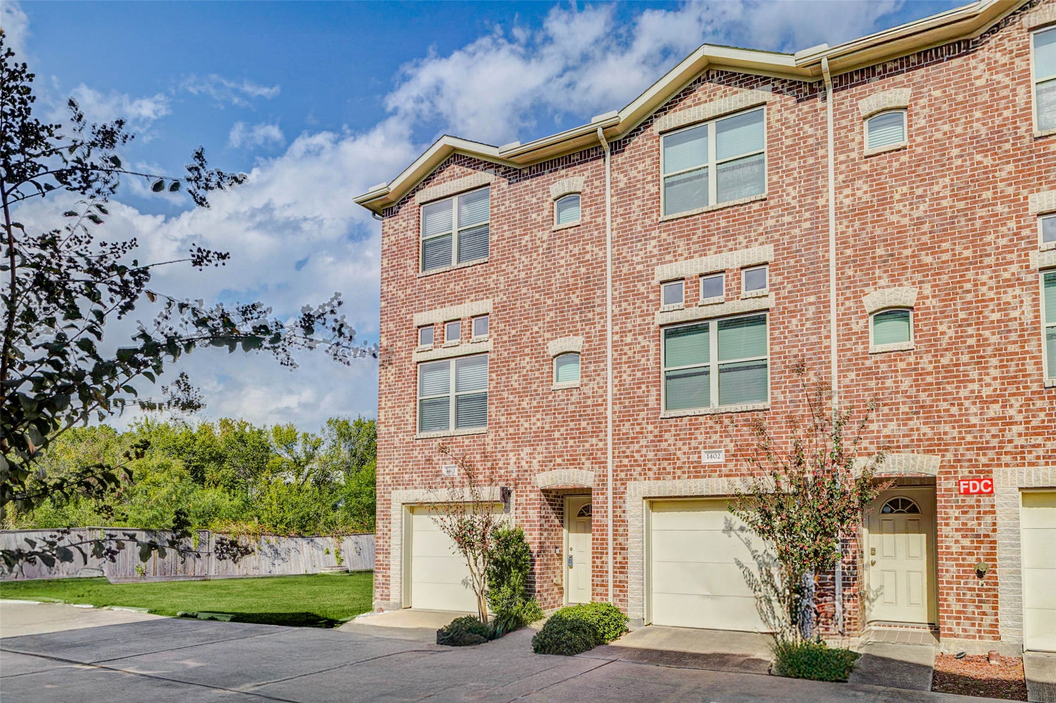 5941 South Loop E Freeway, Unit 1401 Houston, TX 77033 - Photo 35 of 38