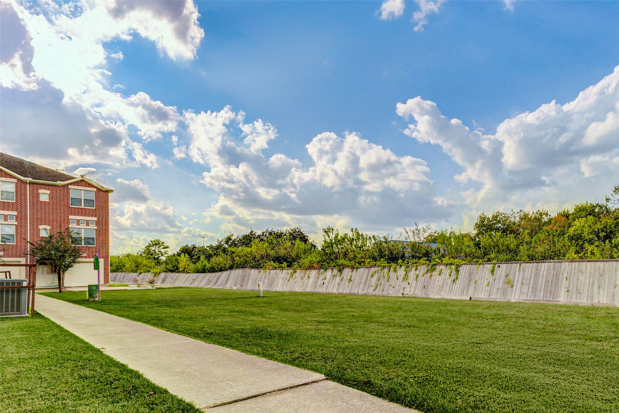 5941 South Loop E Freeway, Unit 1401 Houston, TX 77033 - Photo 37 of 38