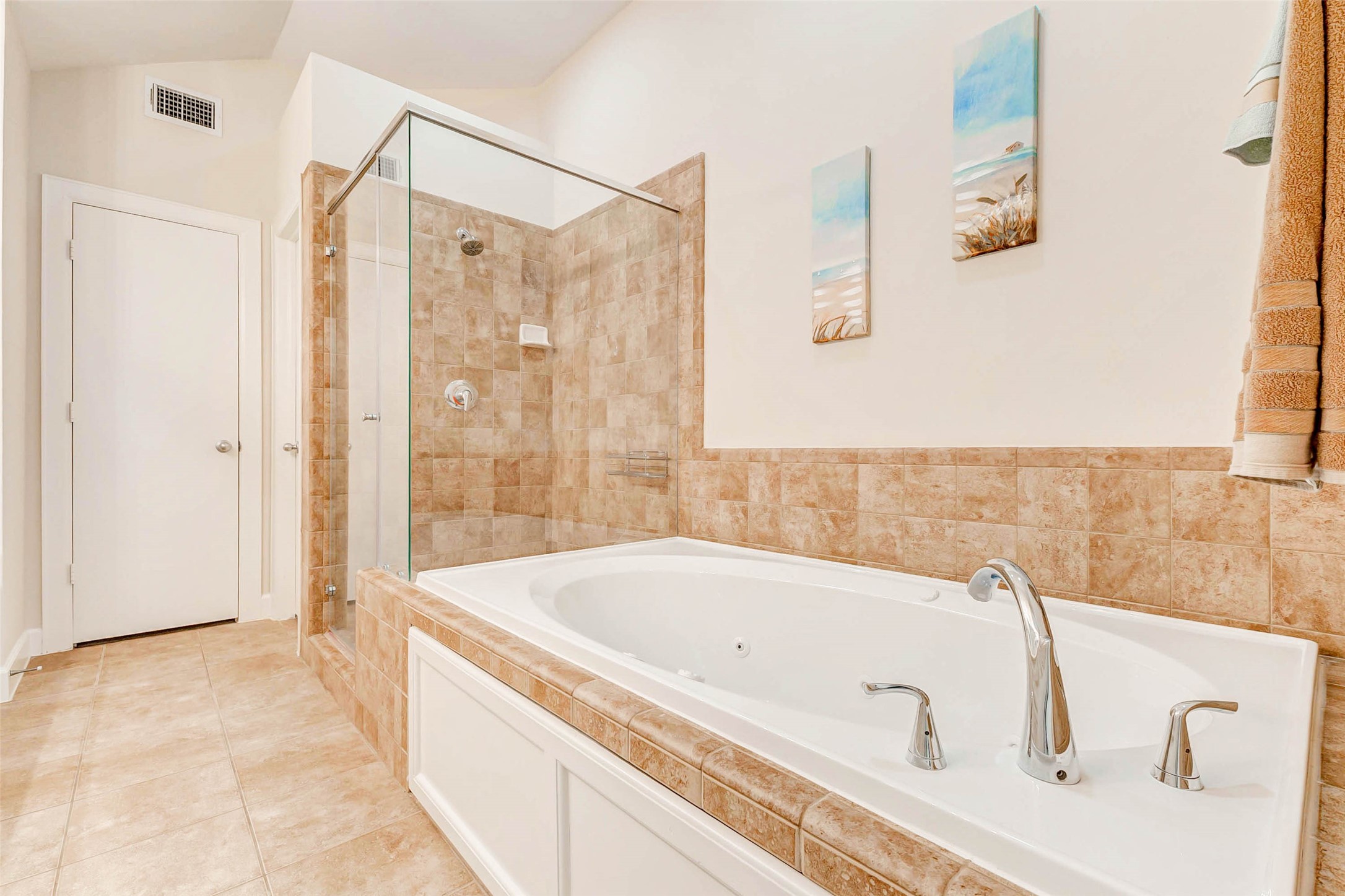 5941 South Loop E Freeway, Unit 1401 Houston, TX 77033 - Photo 5 of 38