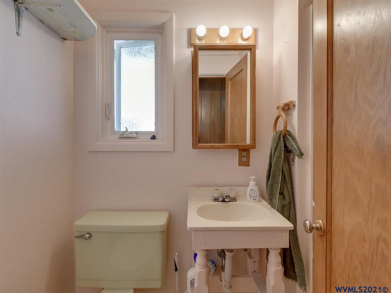 217 North 22nd Street Reedsport, OR 97467 - Photo 15 of 32 Gallery Image 15
