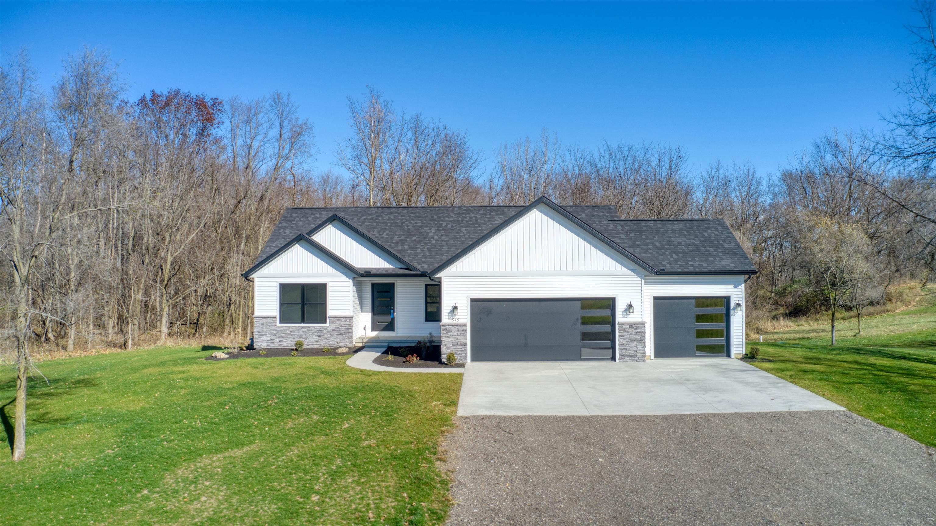 919 South Zimmer Road Warsaw, IN 46580 - Photo 1 of 24 Gallery Image 1