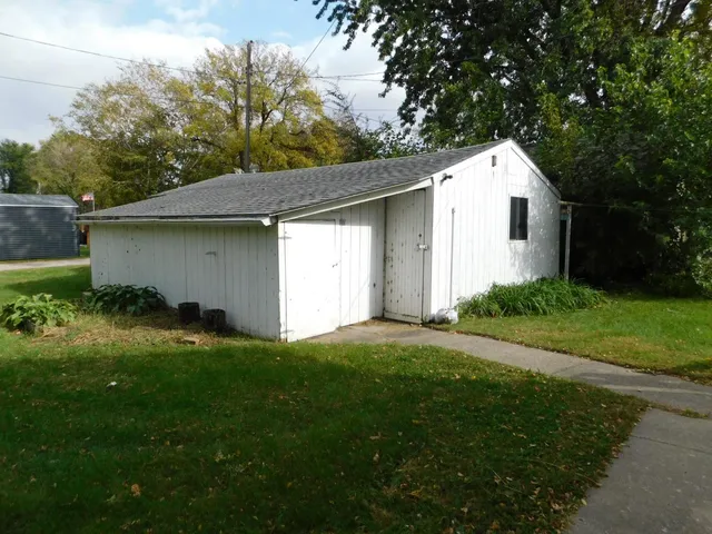 $135,000 | 551 Cynthia Street, Maynard, MN 56260