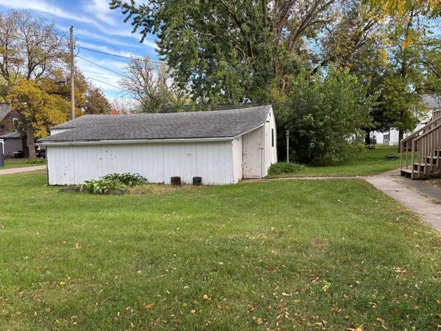 $135,000 | 551 Cynthia Street, Maynard, MN 56260