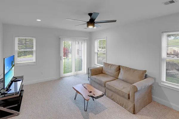 $5,000 | 13 Greenscapes Lane, Unit 9, Thornton, NH 03285