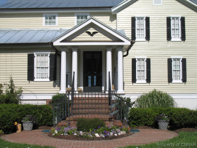 197 Capt Genes Road Port Haywood, VA 23138 - Photo 3 of 29