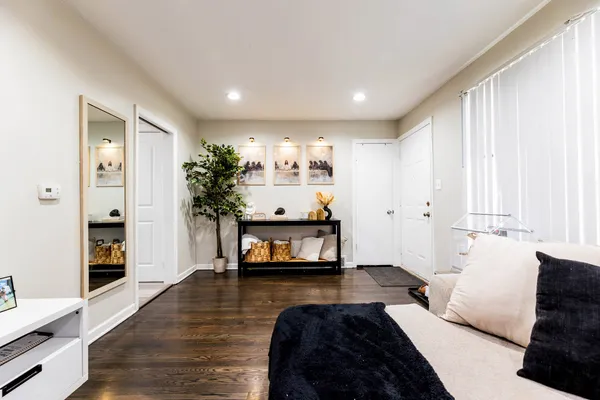 $314,900 | 7124 South Kedzie Avenue, Chicago, IL 60629