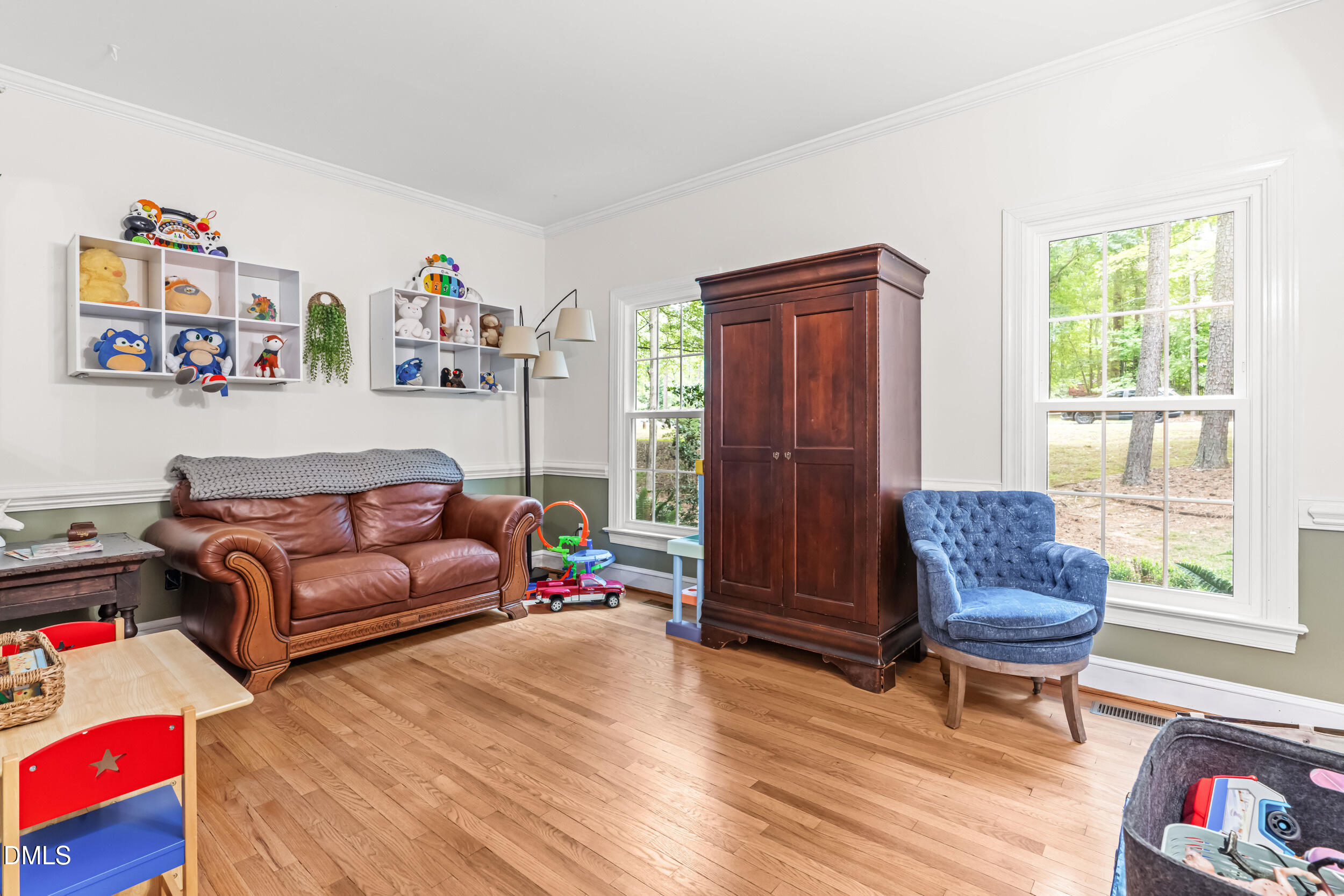 5425 North Hawthorne Way Raleigh, NC 27613 - Photo 10 of 51