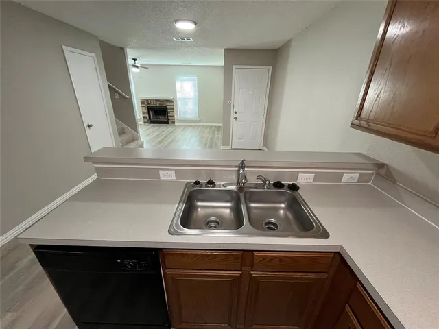 $1,900 | 3840 Scarsdale Lane, Dallas, TX 75227