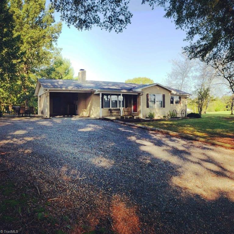 175 Earl Road Mocksville, NC 27028 - Photo 3 of 22 Gallery Image 3
