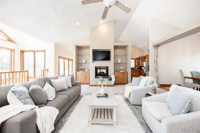 $785,000 | 71 Josiah Lane, Millstadt, IL 62260