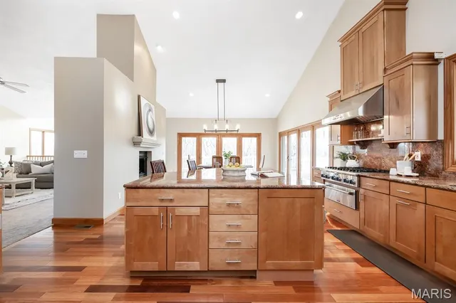 $785,000 | 71 Josiah Lane, Millstadt, IL 62260