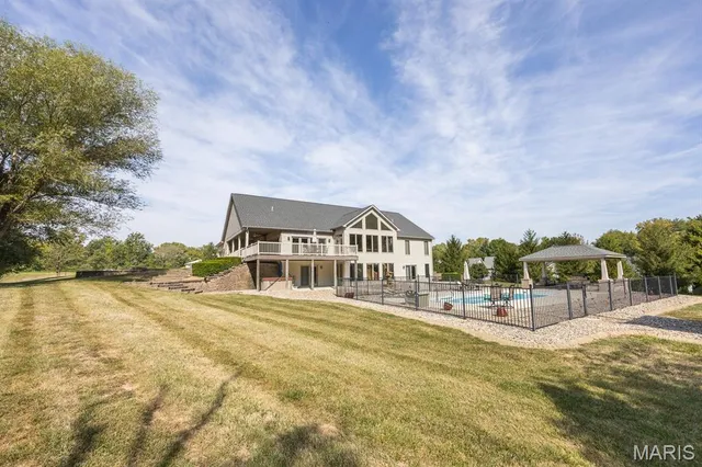 $785,000 | 71 Josiah Lane, Millstadt, IL 62260