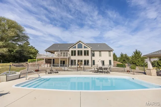 $785,000 | 71 Josiah Lane, Millstadt, IL 62260