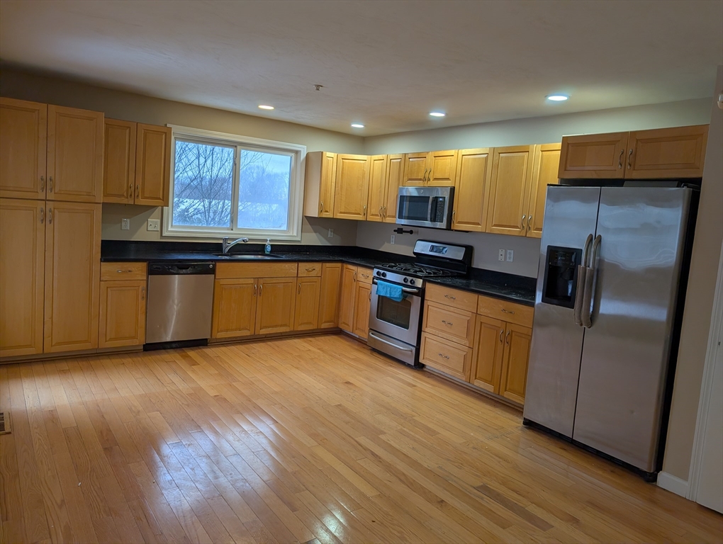 285 America Boulevard, Unit 285 Ashland, MA 01721 - Photo 6 of 18