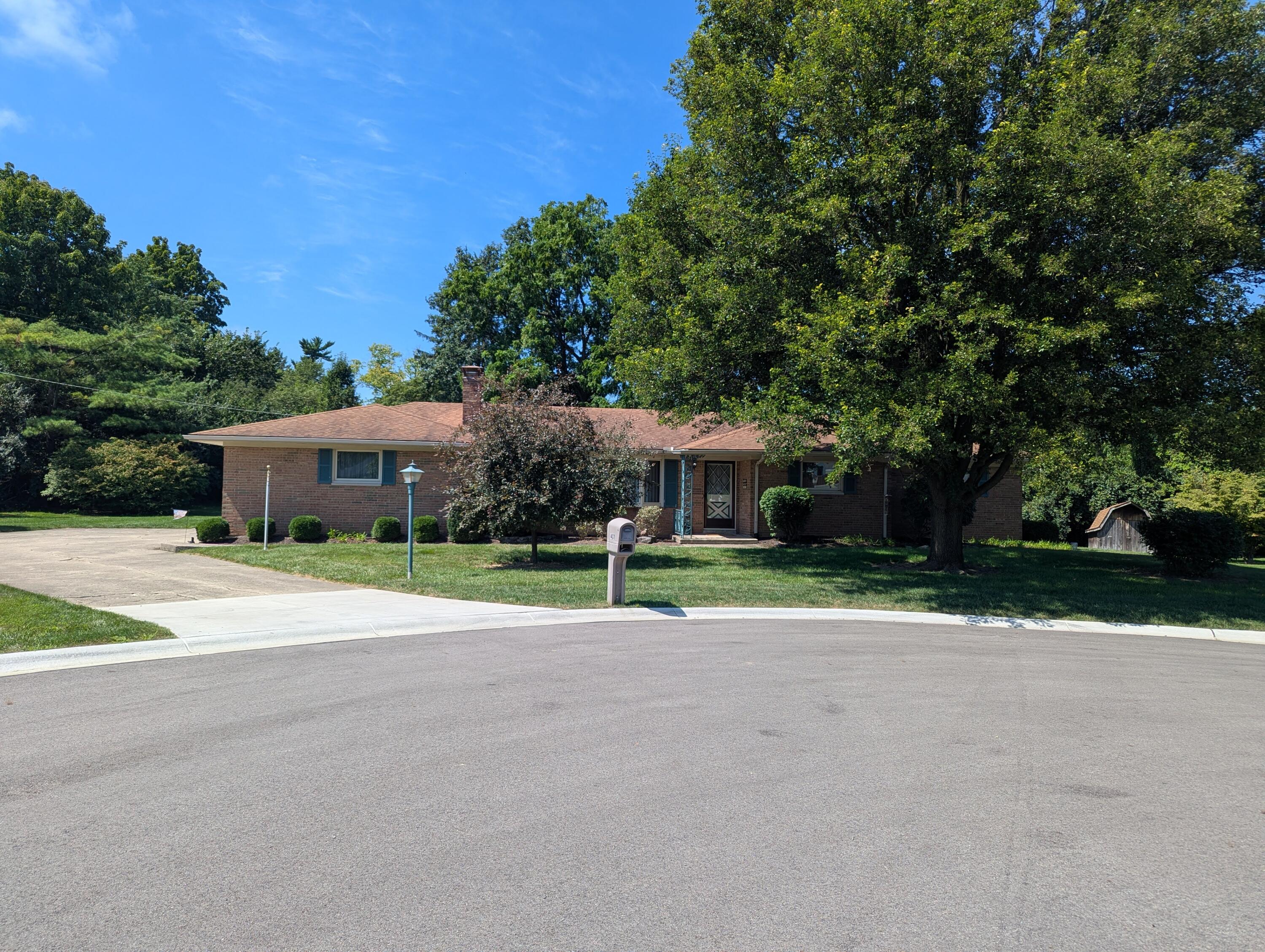 401 Capri Circle Springfield, OH 45505 - Photo 1 of 29 Gallery Image 1
