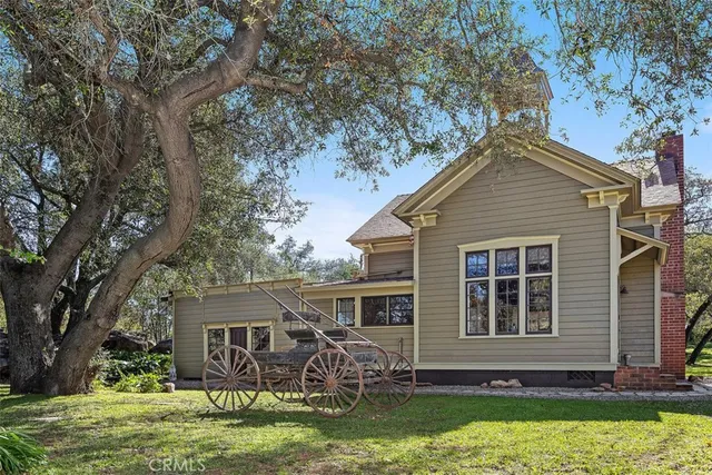 $5,000 | 1239 Rainbow Valley Boulevard, Fallbrook, CA 92028