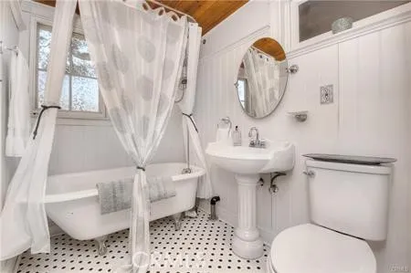 $5,000 | 1239 Rainbow Valley Boulevard, Fallbrook, CA 92028