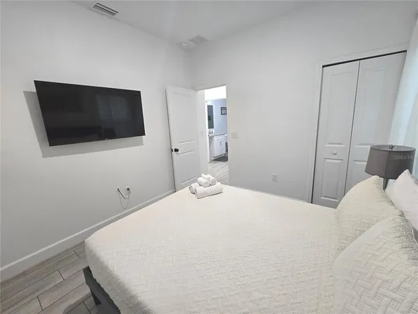 $2,295 | 4663 Conley Street, Orlando, FL 32811