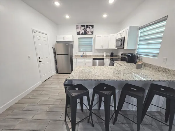 $2,295 | 4663 Conley Street, Orlando, FL 32811