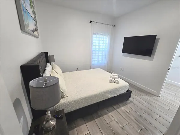 $2,295 | 4663 Conley Street, Orlando, FL 32811