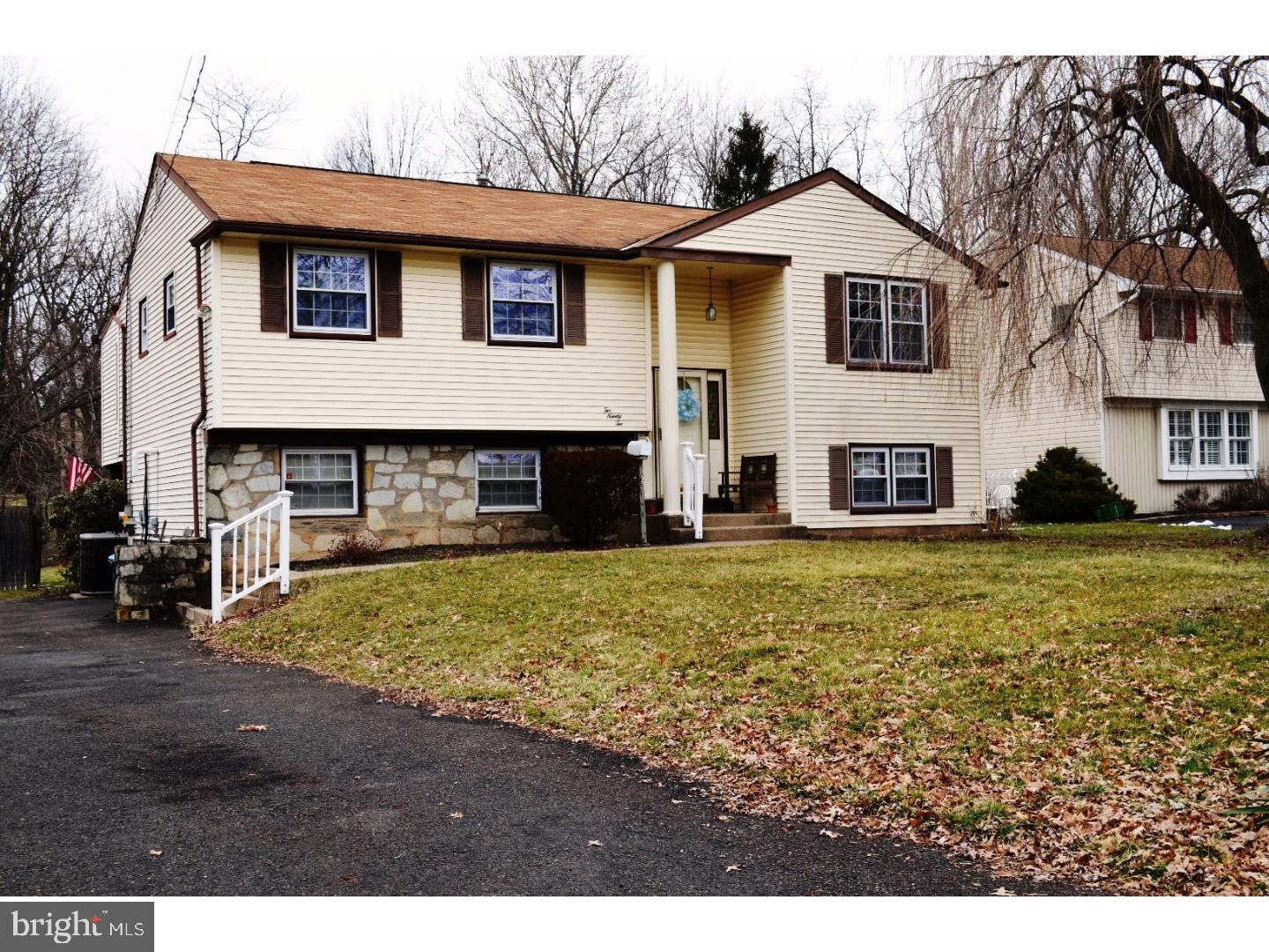 292 Centennial Road Warminster, PA 18974 - Photo 1 of 25 Gallery Image 1