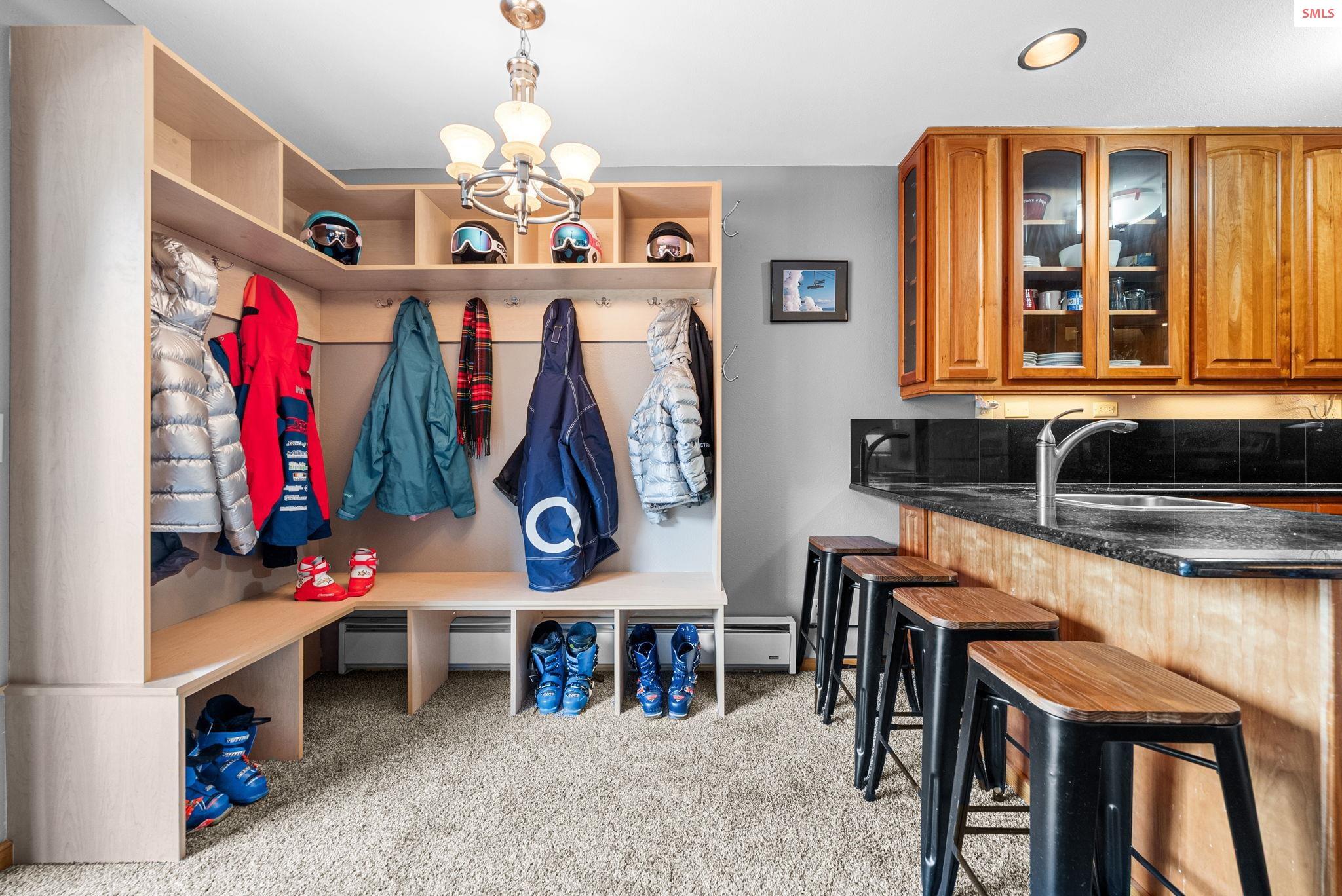 8754 Schweitzer Mountain Road Sandpoint, ID 83864 - Photo 13 of 35 Gallery Image 13
