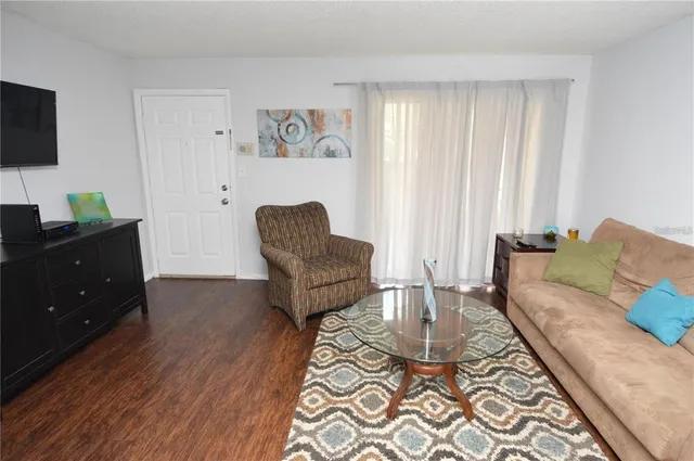 $165,000 | 8718 Mallard Reserve Drive, Unit 104, Tampa, FL 33614