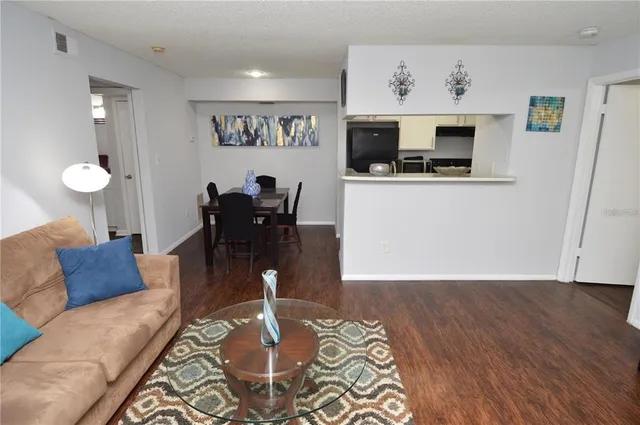 $165,000 | 8718 Mallard Reserve Drive, Unit 104, Tampa, FL 33614