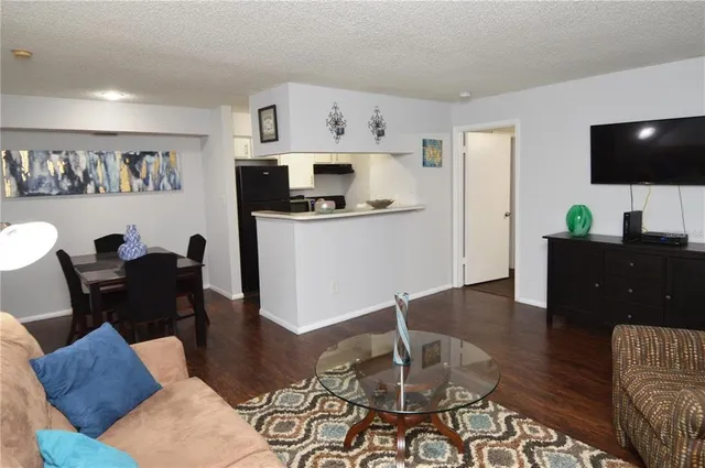 $165,000 | 8718 Mallard Reserve Drive, Unit 104, Tampa, FL 33614