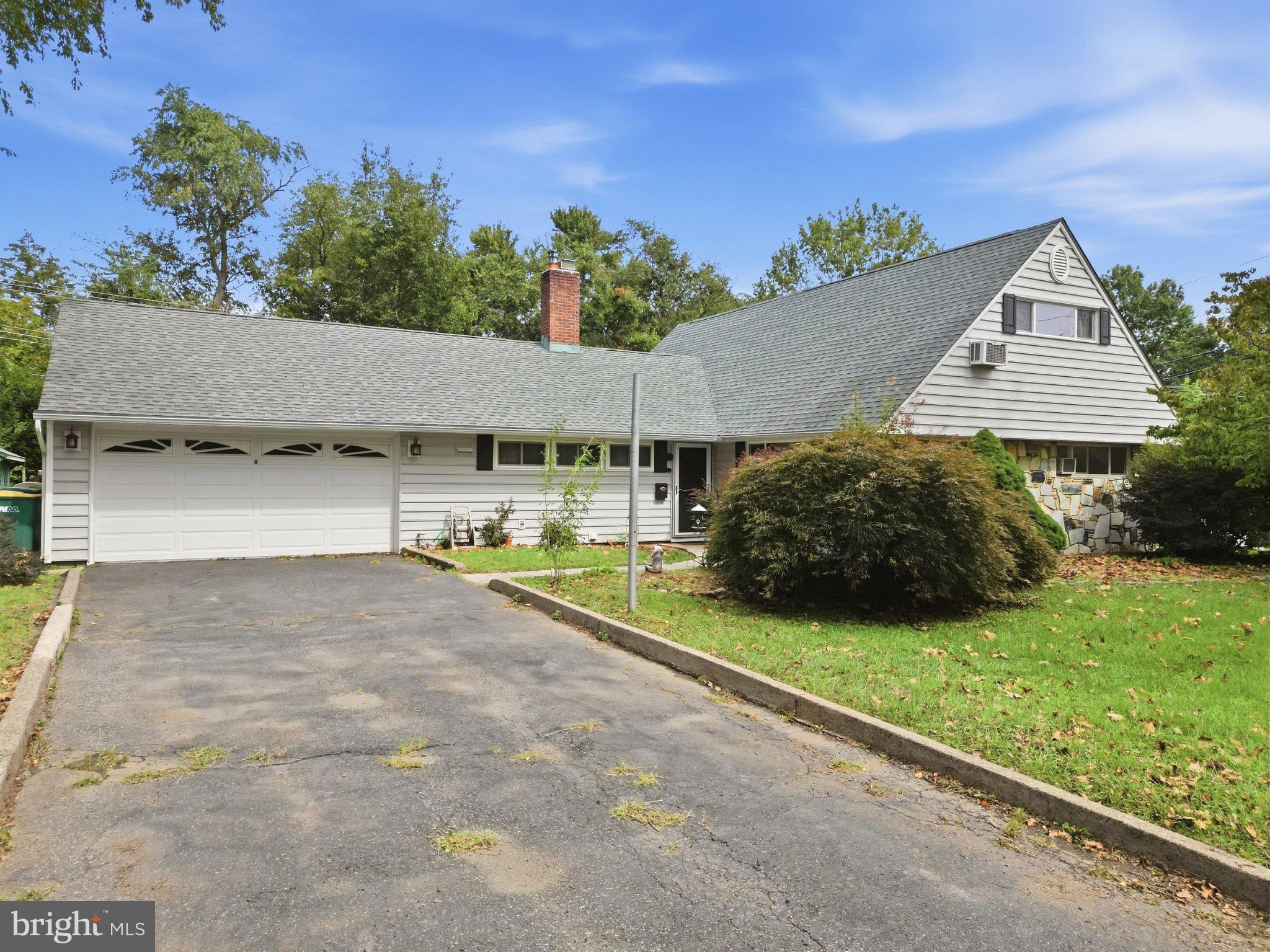 6 Seckelpear Road Levittown, PA 19056 - Photo 3 of 71 Gallery Image 3