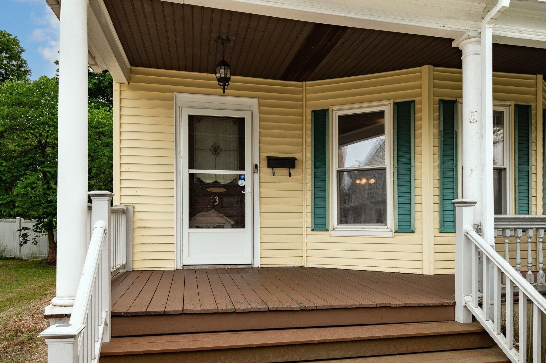 3 May Street Rochester, NH 03867 - Photo 2 of 39