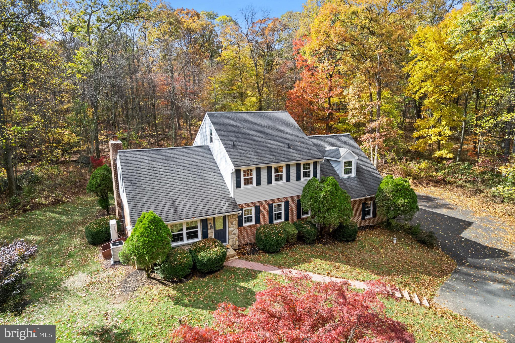 2435 Saint Peters Road Pottstown, PA 19465 - Photo 3 of 42