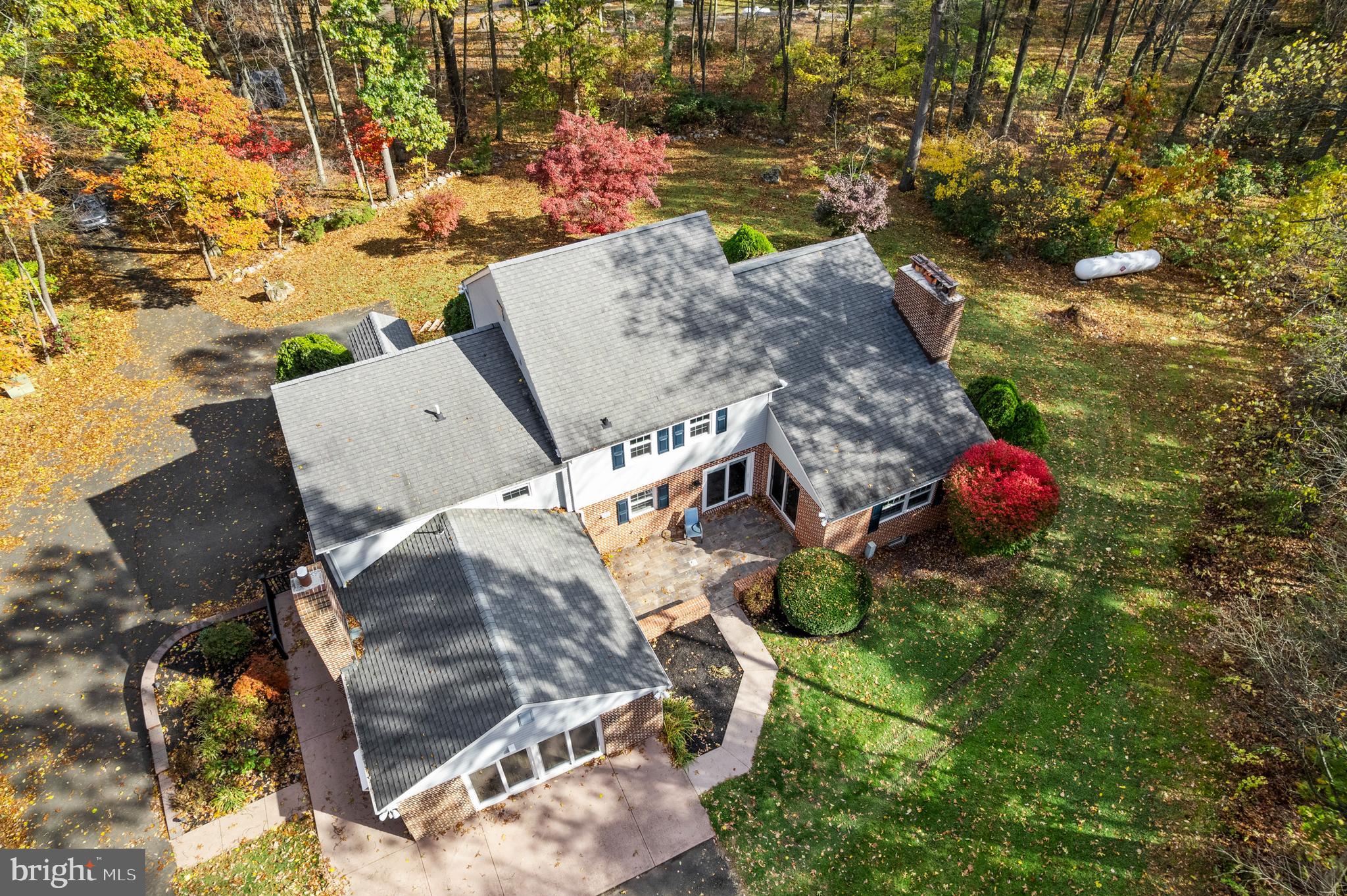 2435 Saint Peters Road Pottstown, PA 19465 - Photo 4 of 42