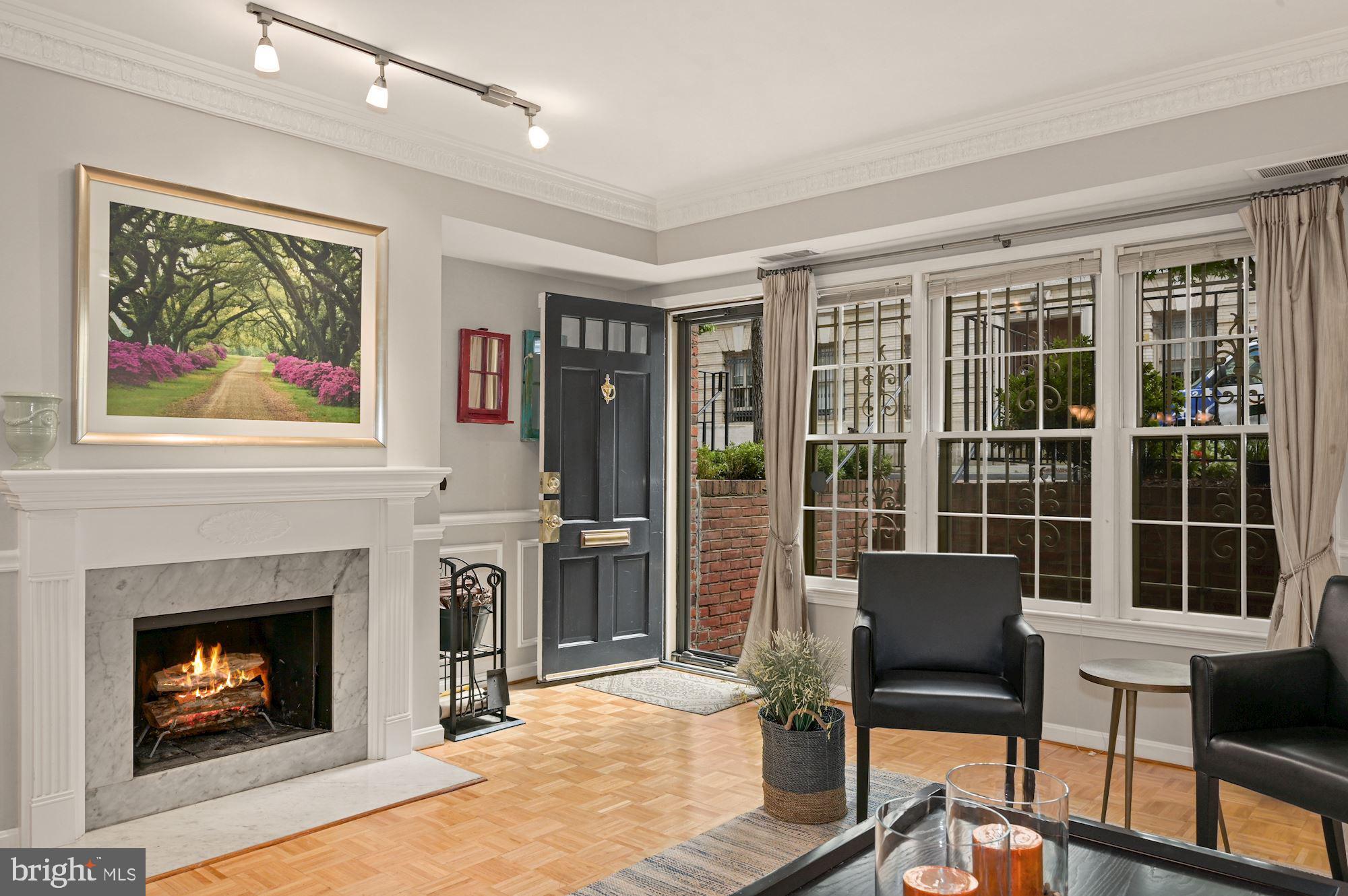 1823 Corcoran Street Northwest, Unit 9 Washington, DC 20009 - Photo 7 of 34 Living Room = Entry