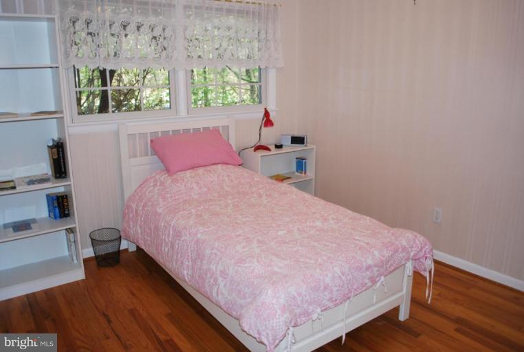 10602 Glenwild Road Silver Spring, MD 20901 - Photo 14 of 20 Bedroom #3
